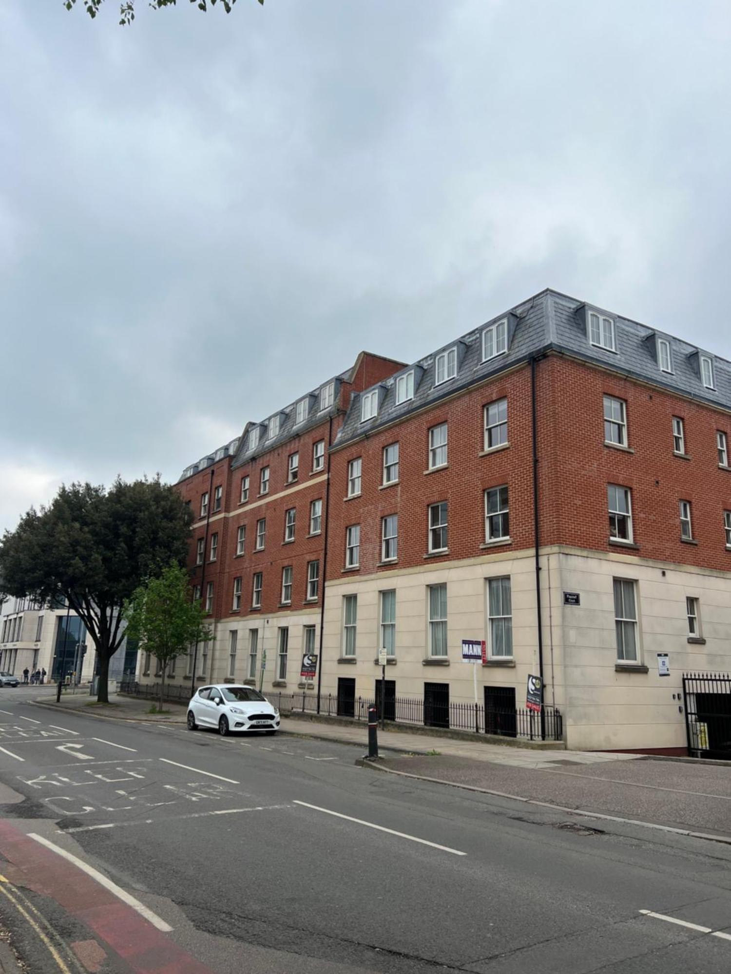 Broadway'S Canterbury City Escape Esterno foto